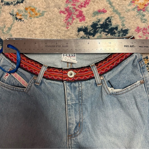 Vintage Guess Embroidered Jeans - Picture 9 of 15